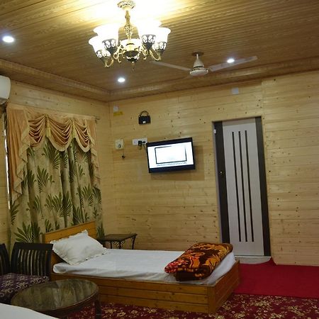 Hotel Grg Residency Srīnagar Zewnętrze zdjęcie