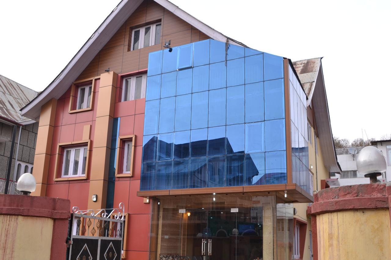 Hotel Grg Residency Srīnagar Zewnętrze zdjęcie